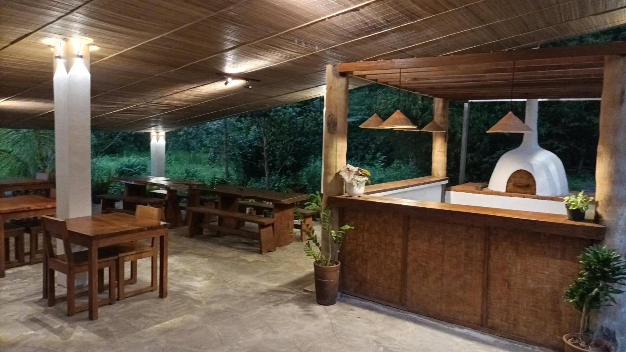Thalassa Dive Resort Lembeh Airtembaga Esterno foto